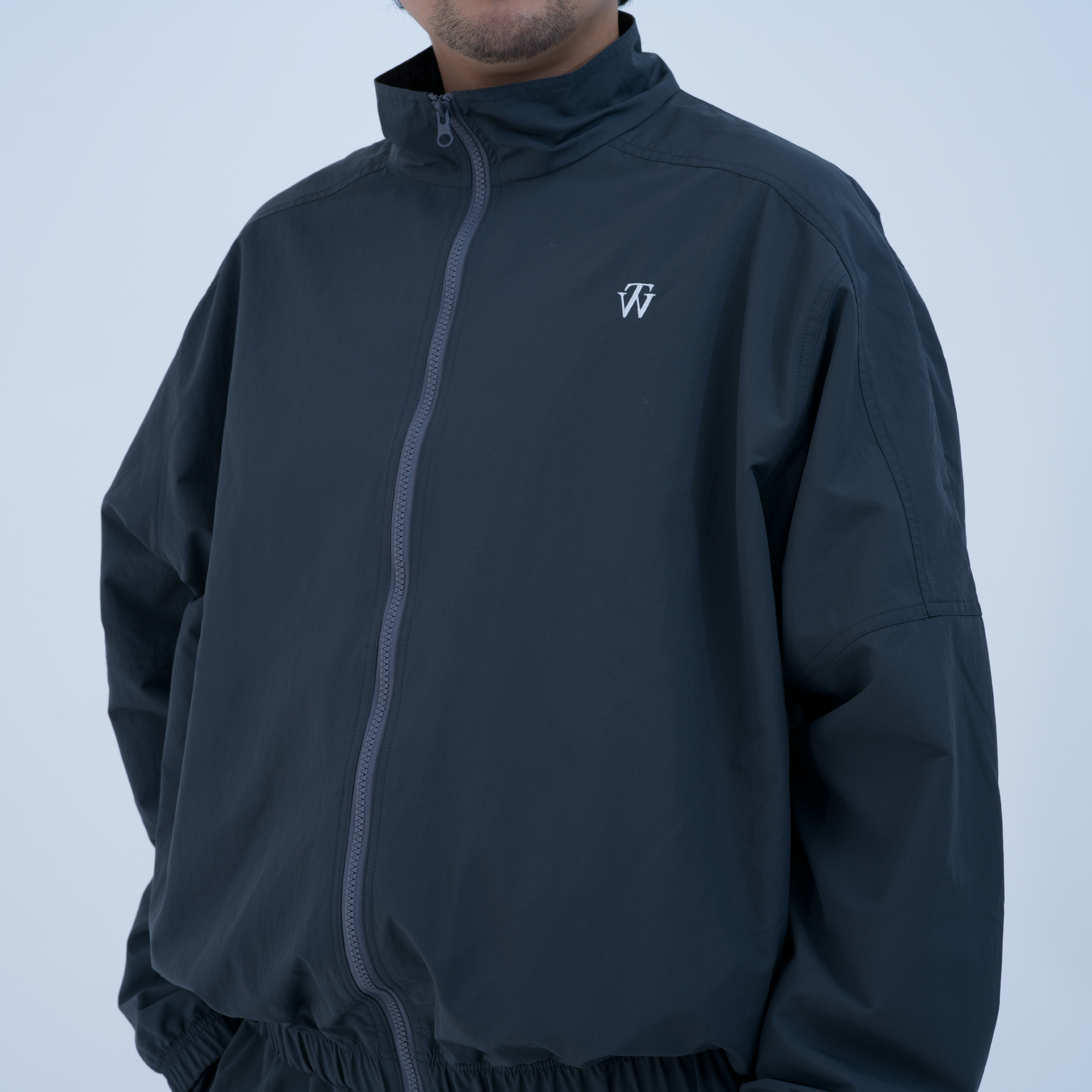 トラックスーツ