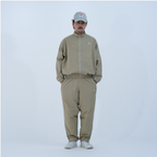 トラックスーツ