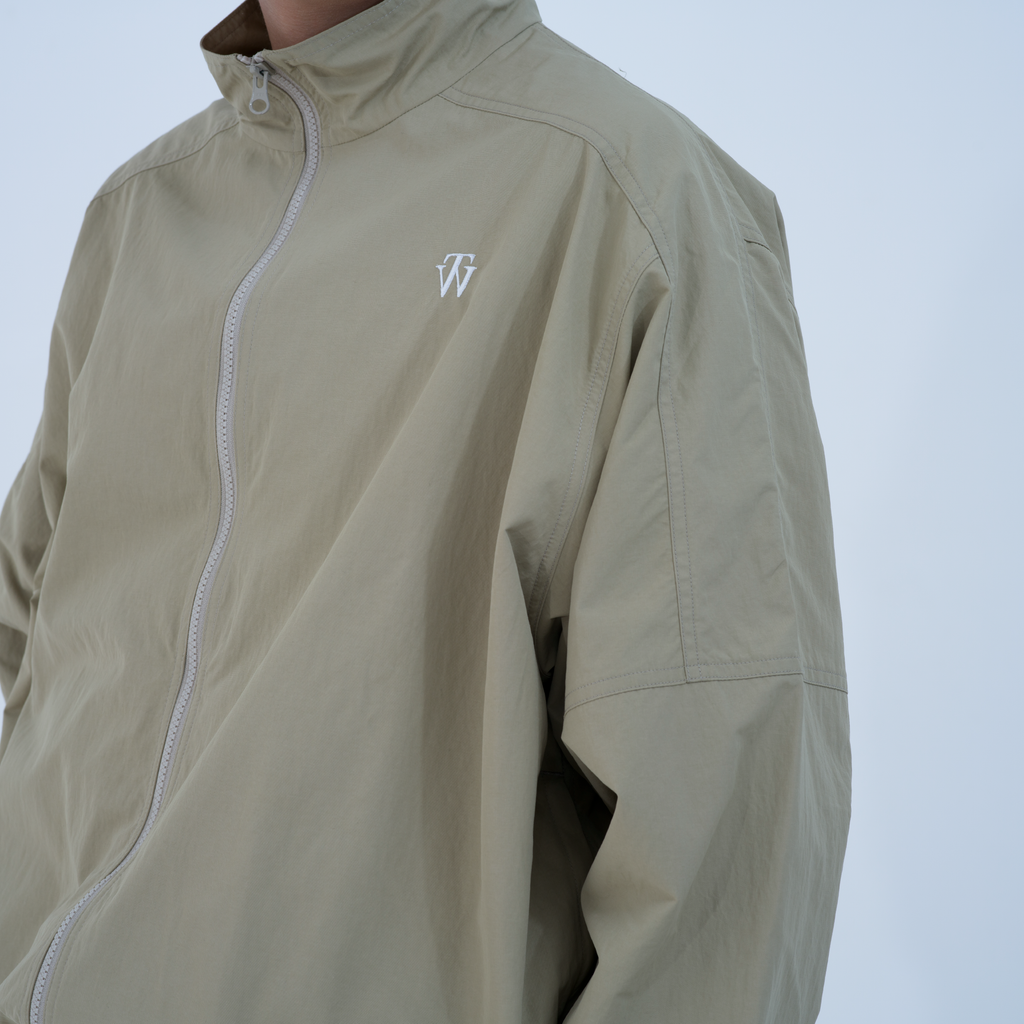 トラックスーツ